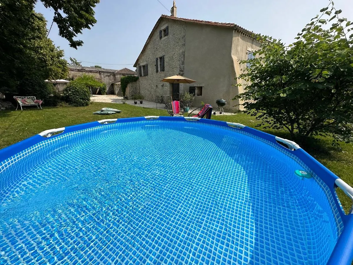 Bed & Breakfast Elisabeth Saint-Matré Apartmán